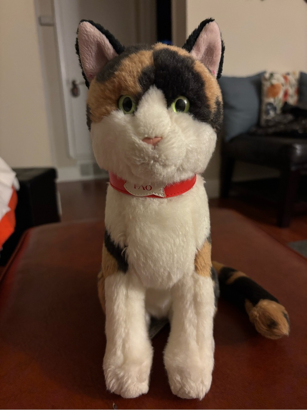 FAO Schwarz 2014 Calico Cat Plush - White, Black, Brown with Red Collar vintage